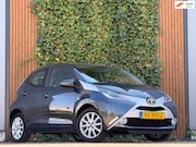 Toyota Aygo - 1.0 VVT-i x-clusiv|CAMERA|AIRCO|5DRS|STUUR BEDIENING