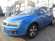 Ford Focus - 1.6-16V First Edition inruiler met nw apk 5-2027