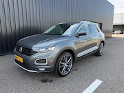 Volkswagen T-Roc - 1.5 TSI Sport 150pk SPORT | Standkachel| CarPlay| LED| 19“ +