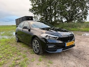 BMW 1-serie - 118i High Executive | NAP | M-Pakket | Carplay | Camera |