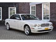 Jaguar XJ - 4.2 V8 - Uniek - ! Wij zijn op afspraak geopend! Graag belle
