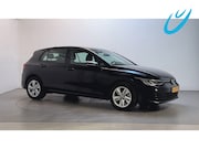 Volkswagen Golf - 1.0 eTSI DSG 110pk Life Business Sfeerverlichting Camera Sto
