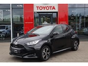 Toyota Yaris - HYBRID 115 FIRST EDITION STOEL/STUURVERW DRAADLOOS-LADEN APP
