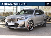 BMW iX1 - eDrive20 M Sport / Trekhaak / Sportstoelen / Adaptieve LED /