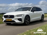 Volvo V60 - 2.0 T8 Twin Engine AWD 390pk R-Design 360|PANO|HUD|TREKHAAK|
