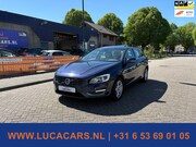 Volvo V60 - 1.6 D2 Summum Aut 2X SLEUTEL + BOEKJES
