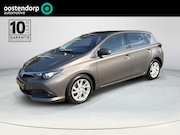 Toyota Auris - 1.8 Hybrid Executive | Navigatie | Camera | Stoelverwarming