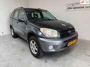 Toyota RAV4 - 2.0-16V VVT-i Luna