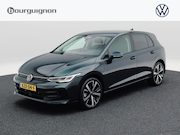 Volkswagen Golf - 1.5 eHybrid Life Edition | Trekhaak | 360 Camera | Adaptieve