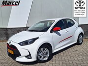 Toyota Yaris - 1.5 Hybrid 115 Active Red Pack NL Auto Carplay Clima Cruise 