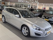 Volvo V60 - 1.6 T3 R-Design Airco, Cruise Control, Trekhaak, Stuurbekrac