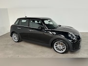 MINI Cooper - 1.5, Automaat, 136PK, 5drs, Navigatie, PDC, 4 seizoenen Band