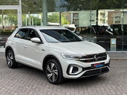 Volkswagen T-Roc - 1.5 TSI 150pk 7-DSG R-line| Camera | Keyless|Unieke KM stand