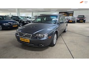 Volvo S80 - 2.4 Elite goede km stand.