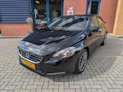 Volvo V40 - 2.0 T2 KINETIC, Airco, Cruise, Achteruitrij camera