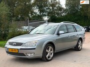 Ford Mondeo - Wagon 1.8-16V Platinum AIRCO CRUISE NAVI PDC
