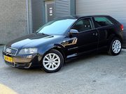 Audi A3 - 1.6 Attraction Automaat