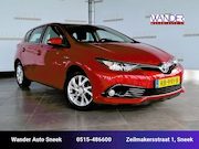 Toyota Auris - 1.8 Hybrid Dynamic /Stoelverwarming/Camera/Bluetooth