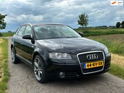 Audi A3 - 2.0 FSI Ambiente Airco / Trekhaak
