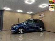 Volkswagen Touran - 1.2 TSI Highline BlueMotion * Trekhaak / Navigatie / LM Velg