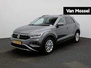 Volkswagen T-Roc - 1.0 TSI Life Business 110 PK | Navigatie | Camera | Parkeers