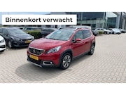 Peugeot 2008 - 1.2 110PK Allure Automaat | Trekhaak | Panoramadak | Navigat