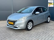 Peugeot 208 - 1.2 VTi Envy / navi / Nw -Riem / Nap