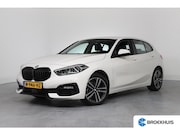 BMW 1-serie - 118i Business Edition | Dealer Onderhouden! | Trekhaak | LED