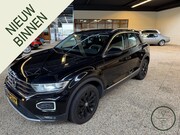 Volkswagen T-Roc - 1.5 TSI Sport Business R | Pano | Camera | Keyless |