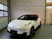 Lynk & Co 02 - Core 66 kWh Stoelverwarming, Apple CarPlay, Achteruitrijcame
