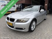 BMW 3-serie - 318i Luxury Line NAVI*LEDER*CRUISE*XENON*PDC