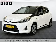 Toyota Yaris - 1.5 HYBRID BLACK & WHITE AUTOMAAT 1:25 BI-TONE .CRUISE.CLIMA