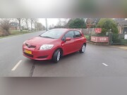 Toyota Auris - 1.4-16V Terra