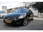 Volvo S60 - 1.6 T4F Summum / PANO / AUTOMAAT/ CAMERA / PDC / NAVI