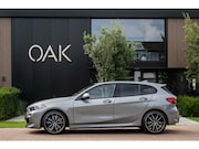 BMW 1-serie - M135i xDrive | Live Cockpit | Panorama | Leder | Memory | H&