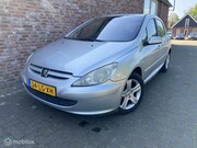 Peugeot 307 - 2.0-16V XSI