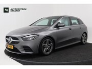 Mercedes-Benz B-klasse - 180 Business Solution AMG (TREKHAAK WEGKLAPBAAR, CAMERA, STO