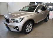 Volvo XC40 - 2.0 B3 Plus Stoel/stuur-verw. Pilootassistentie
