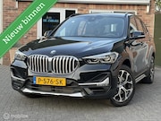 BMW X1 - sDrive20i High Executive|Afneembare Trekhaak|HUD|Sportstoele