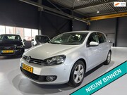 Volkswagen Golf - 1.2 TSI Highline BlueMotion Cruise | PDC