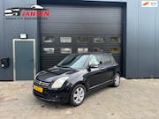 Suzuki Swift - 1.3 Limited | | Stoelverw |Trekhaak |