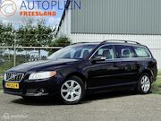 Volvo V70 - 2.0T Kinetic|APK 5/27|Automaat|Trekhaak|Clima