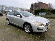 Volvo V60 - 1.6 D2 Momentum AUTOMAAT NW APK Cruise NAVI