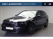 BMW 5-serie - 5 Serie Touring 520i M Sport Automaat / Trekhaak
