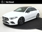 Mercedes-Benz A-klasse - 180 Business Solution AMG Panoramadak / Nightpakket / Parkee