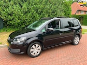 Volkswagen Touran - 1.2 TSI Comfortline BlueMotion 7p. met leer en clima panoram