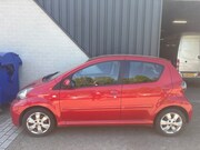 Toyota Aygo - 1.0-12V ASPIR. RED