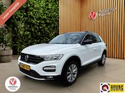 Volkswagen T-Roc - 1.5 TSI Style ✅Trekhaak ✅Camera ✅Boekjes
