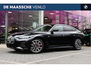 BMW i4 - eDrive35 Gran Coupé M Sport / Achteruitrijcamera / Adaptieve