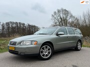 Volvo V70 - 2.4D Edition | Leder | Trekhaak | Clima | Stoelverwarming | 